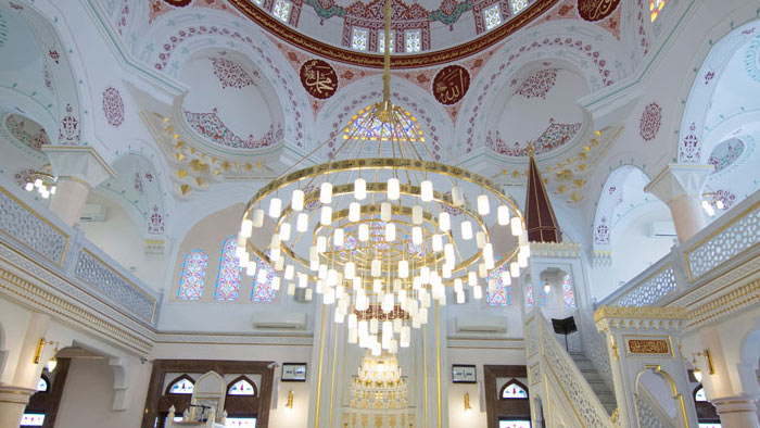 İstanbul Maltepe Kadriye Hatun Cami Avizesi
