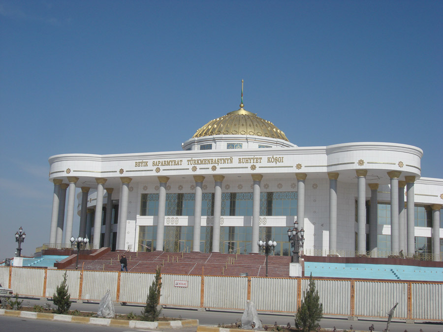 Türkmenistan Başkanlık Sarayı Avizeleri